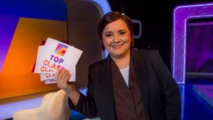 #hostholdingfourquestioncards